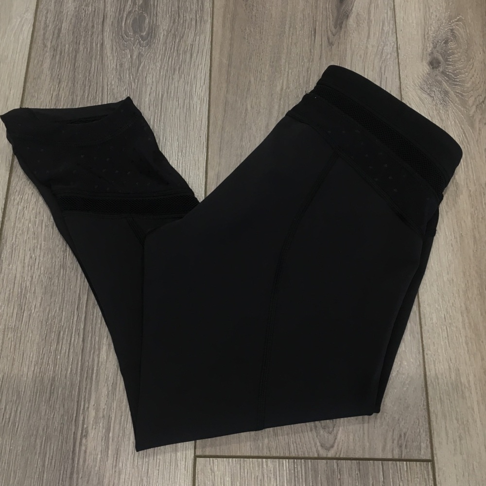 Lululemon Just Breathe Crop - Picture 2 of 8